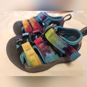 Keen Little Kids' Newport H2- Rainbow Tie-dye- Toddler Size 6